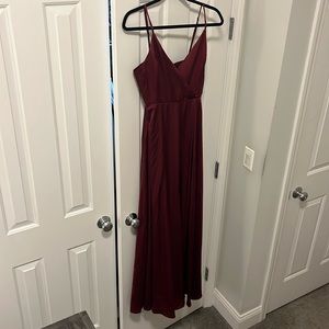 Lulu’s Ode to Love Burgundy Satin Maxi Dress size Large